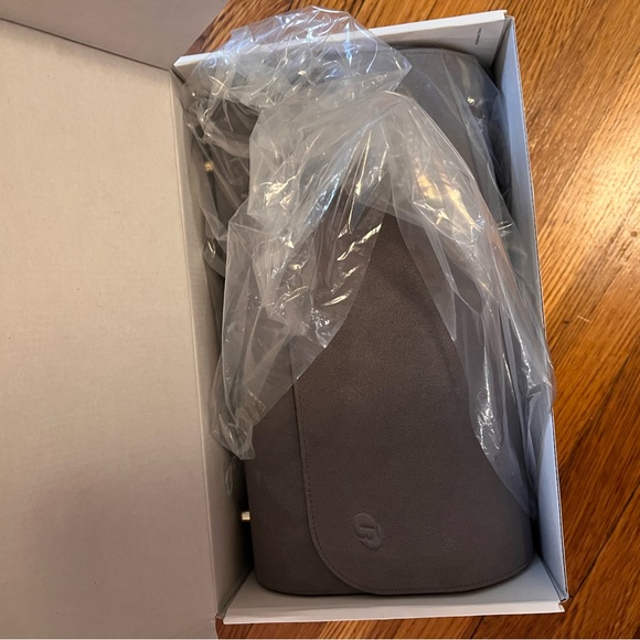 AIRE 360 LUXE CARRYING CASE - Picture 2 of 4